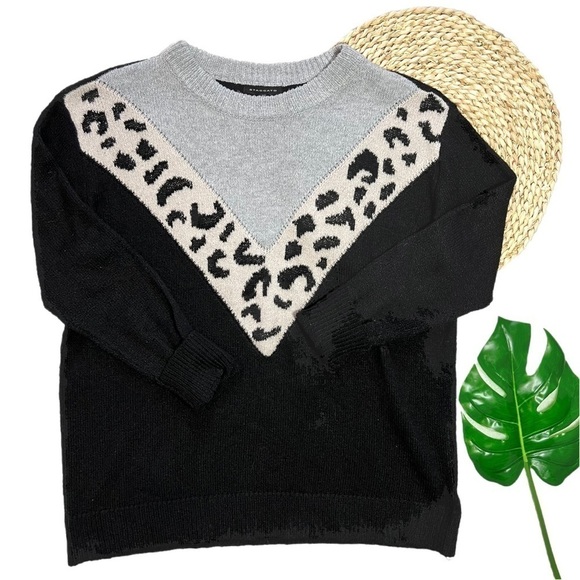 Staccato Black & Cream Chevron Stripe Color Block Pull On Sweater Size Medium - Picture 4 of 16